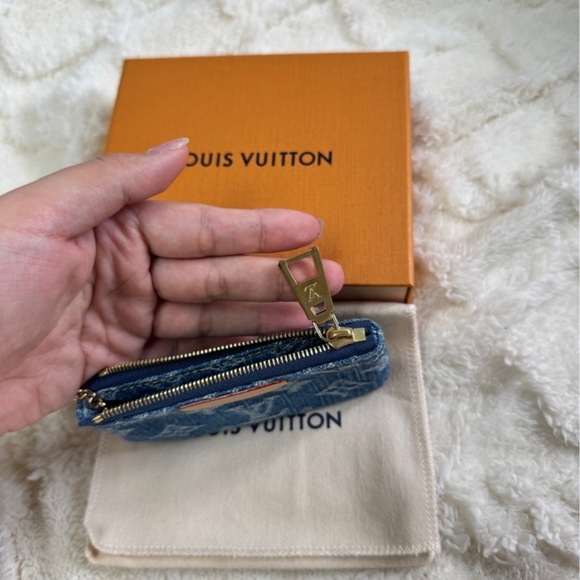 Louis Vuitton Monogram Denim Key Pouch - Picture 6 of 7